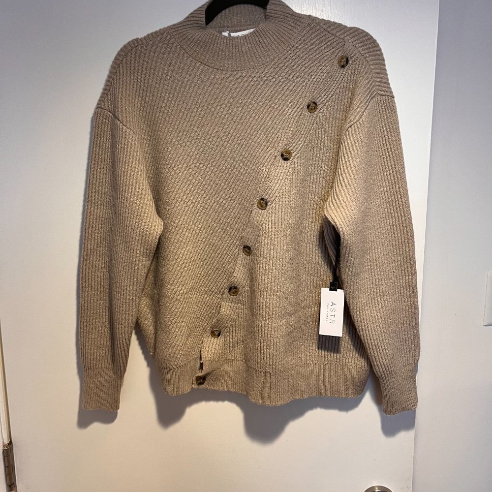 ASTR Button Slit Front Sweater